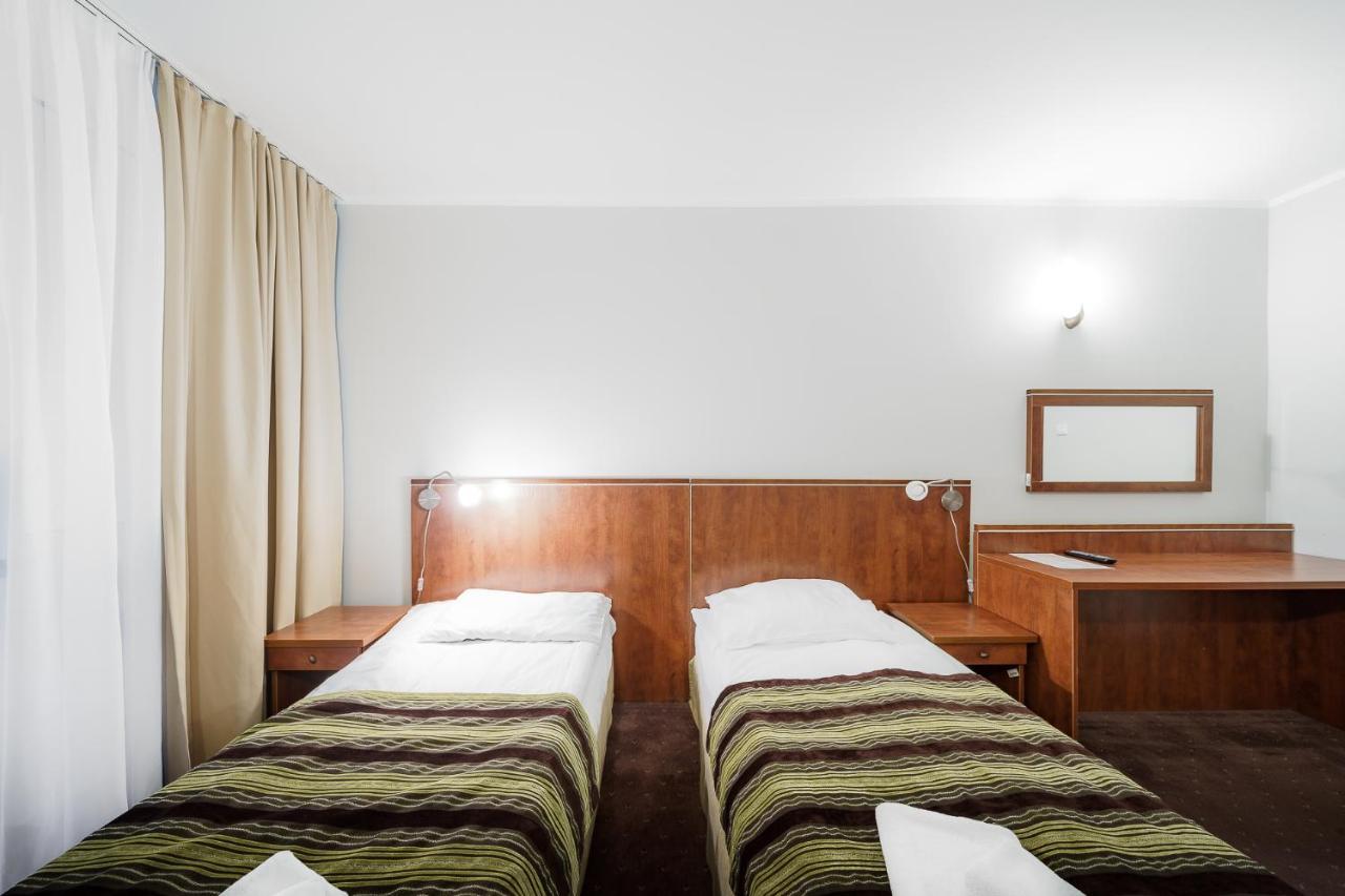Hotel Promenada Zegrze Białobrzegi Exteriér fotografie