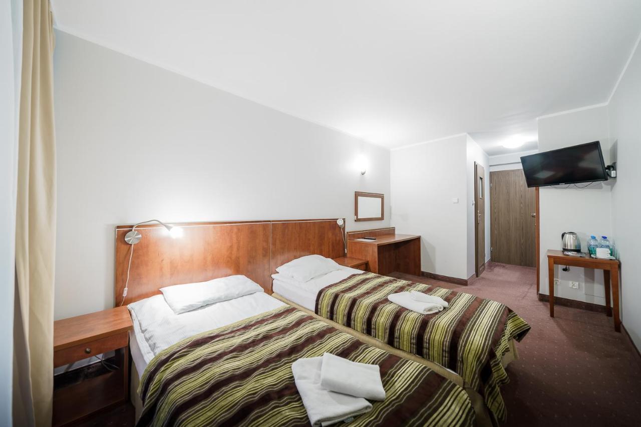 Hotel Promenada Zegrze Białobrzegi Exteriér fotografie