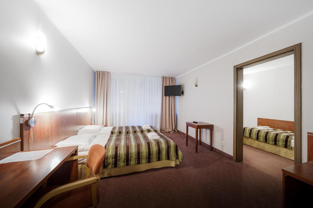 Hotel Promenada Zegrze Białobrzegi Exteriér fotografie