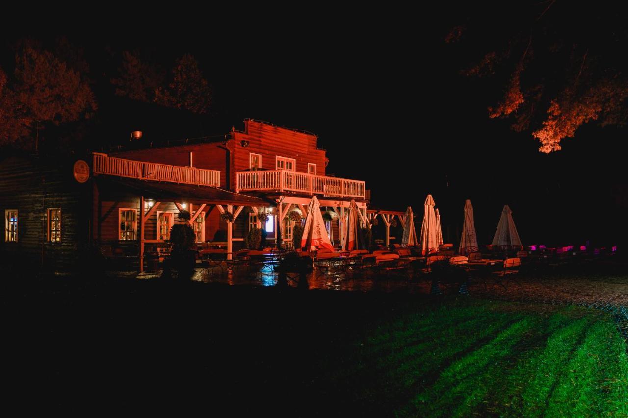 Hotel Promenada Zegrze Białobrzegi Exteriér fotografie