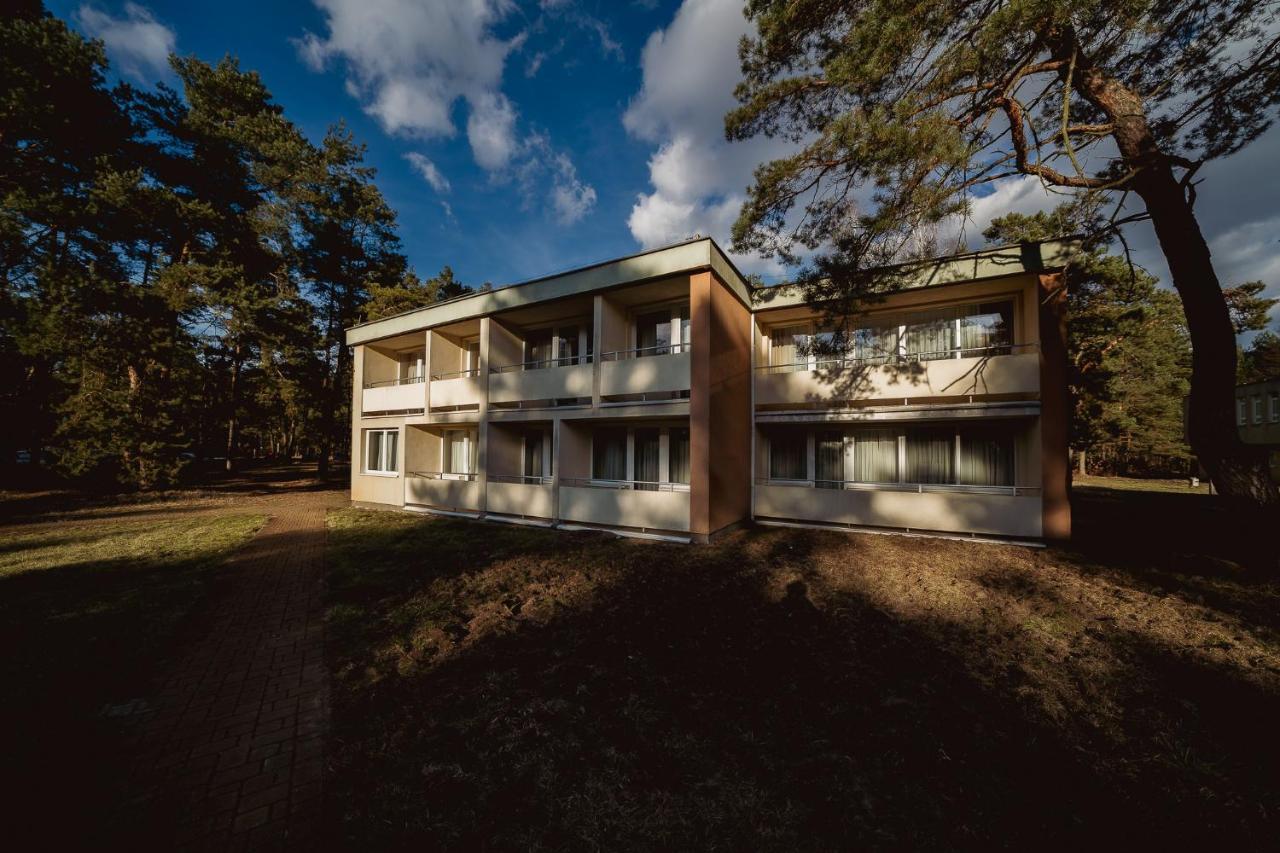 Hotel Promenada Zegrze Białobrzegi Exteriér fotografie