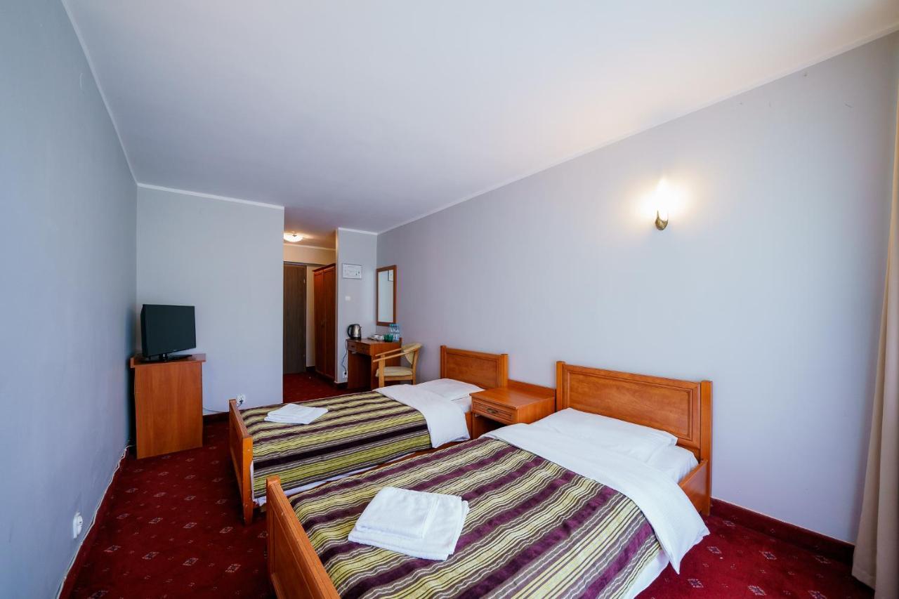 Hotel Promenada Zegrze Białobrzegi Exteriér fotografie