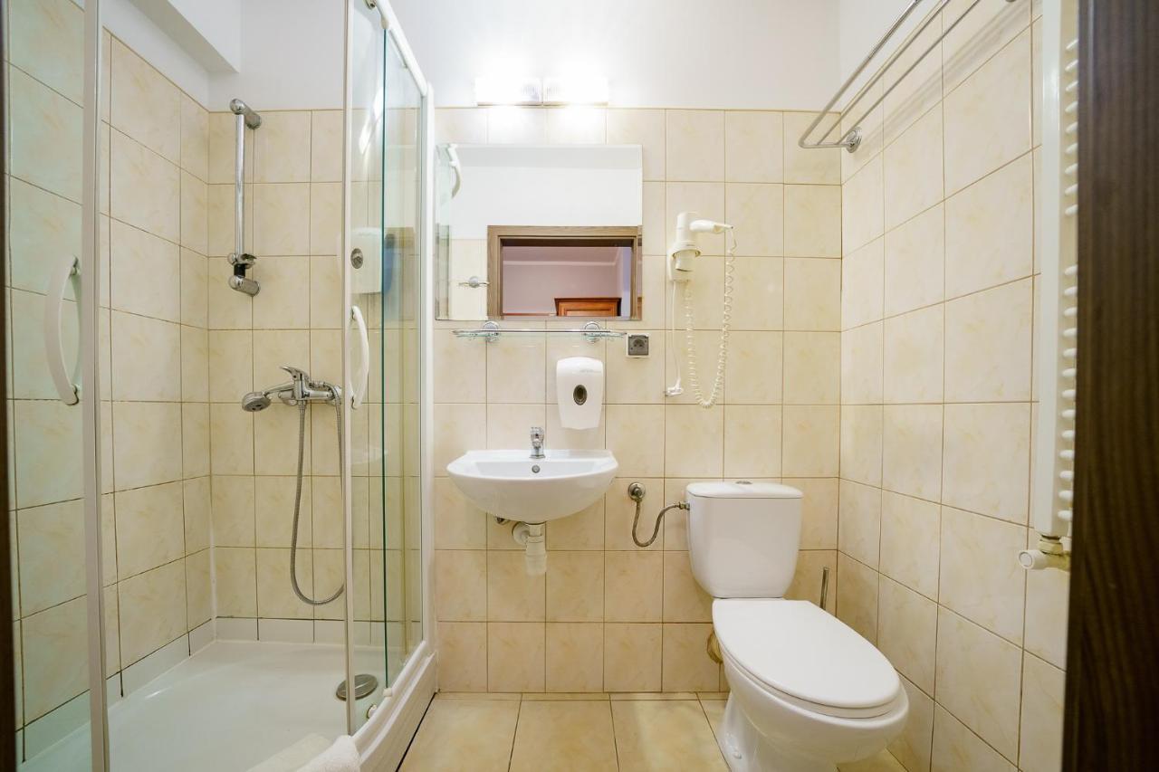 Hotel Promenada Zegrze Białobrzegi Exteriér fotografie