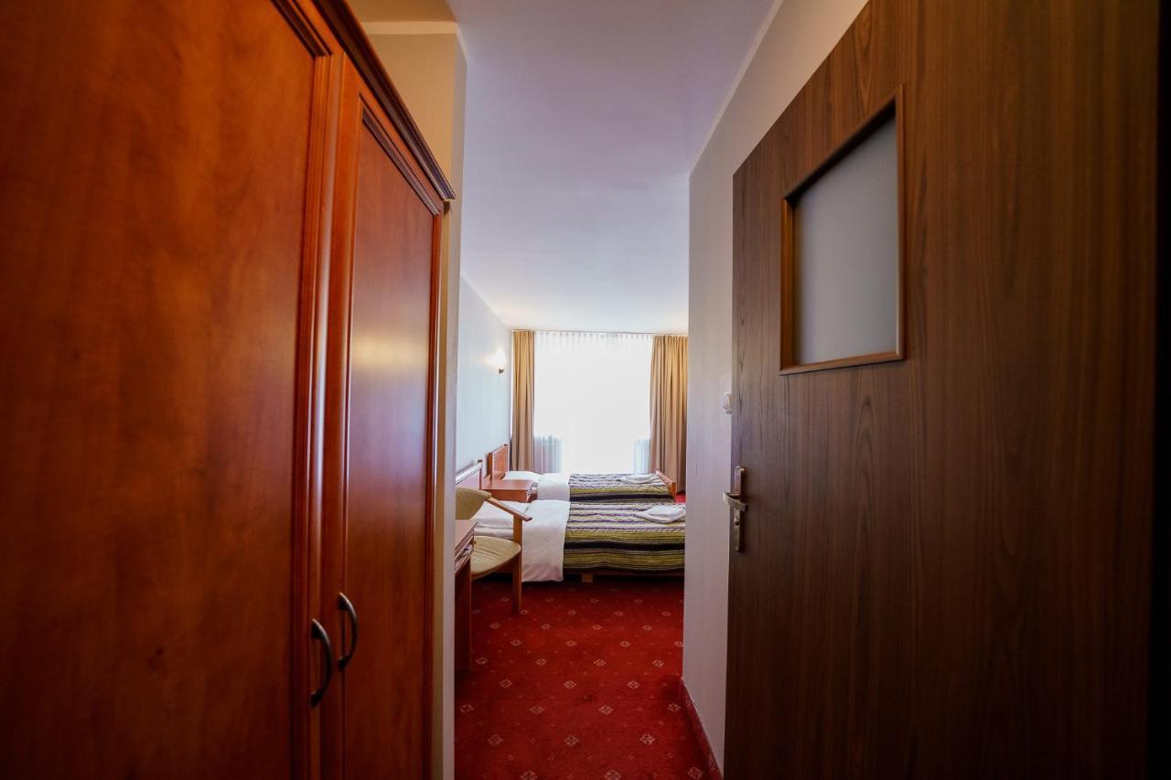 Hotel Promenada Zegrze Białobrzegi Exteriér fotografie